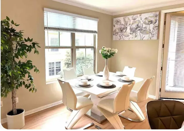 The Reve Appartment Marina 2 Bedrooms With Swimming Pool Free Parking